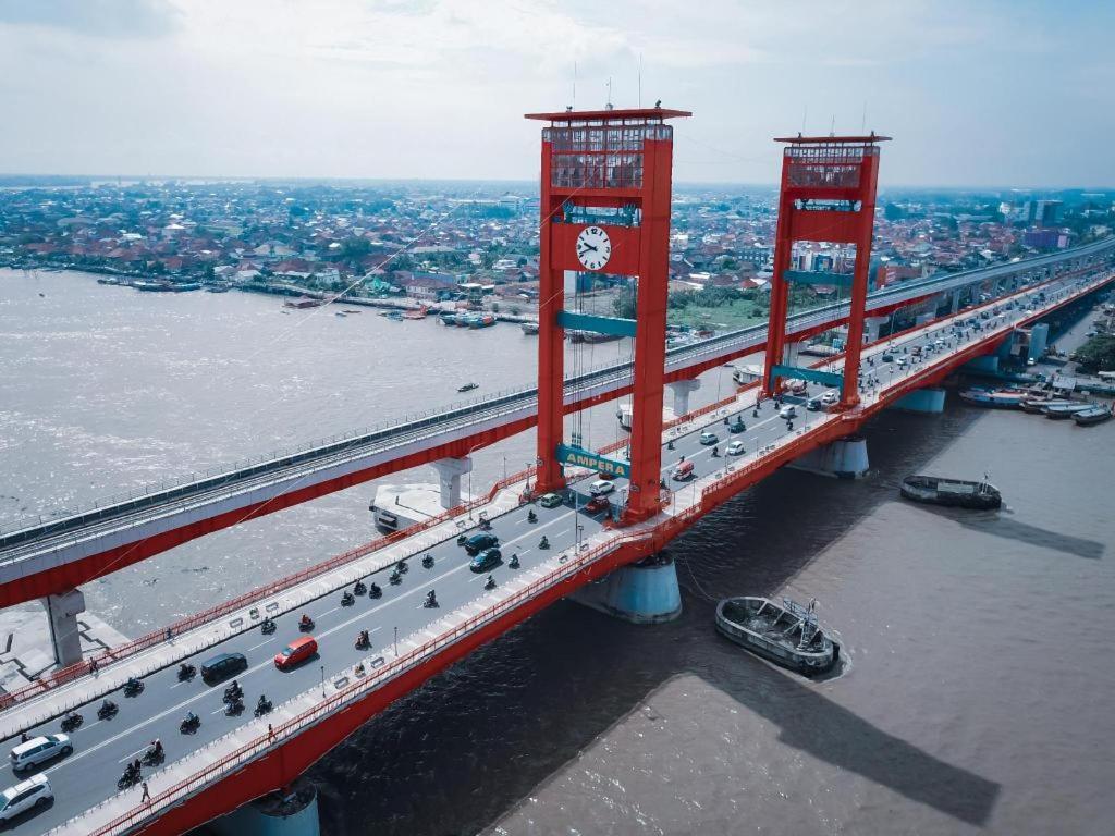 Monoloog Hotel Palembang Eksteriør bilde
